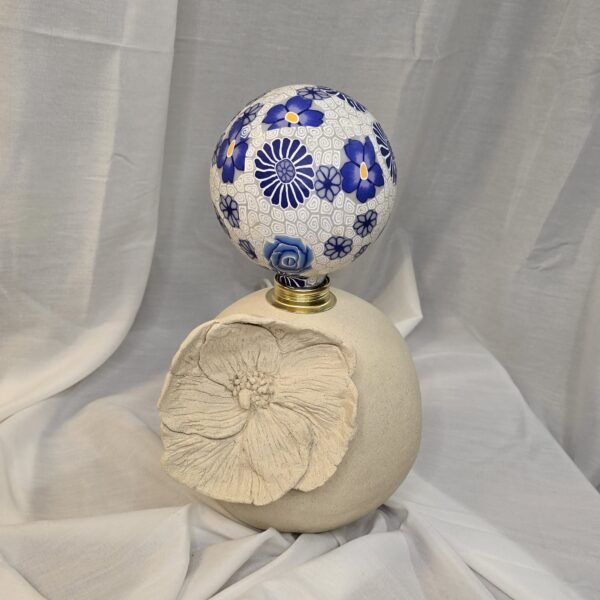 Hibiscus Elegance - Image 4